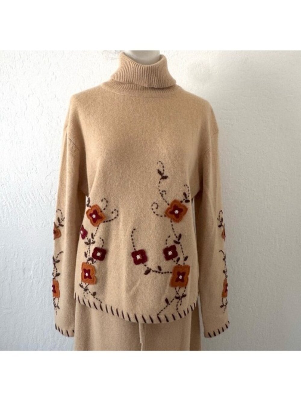 Rene Derhy Collection Angora Wool embroidered with Pearl stone Sweater Skirt Set - Picture 4 of 15
